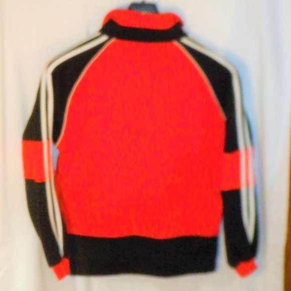 *** MAX ACTIVE ***  Top ~ Large - Picture 2 of 2